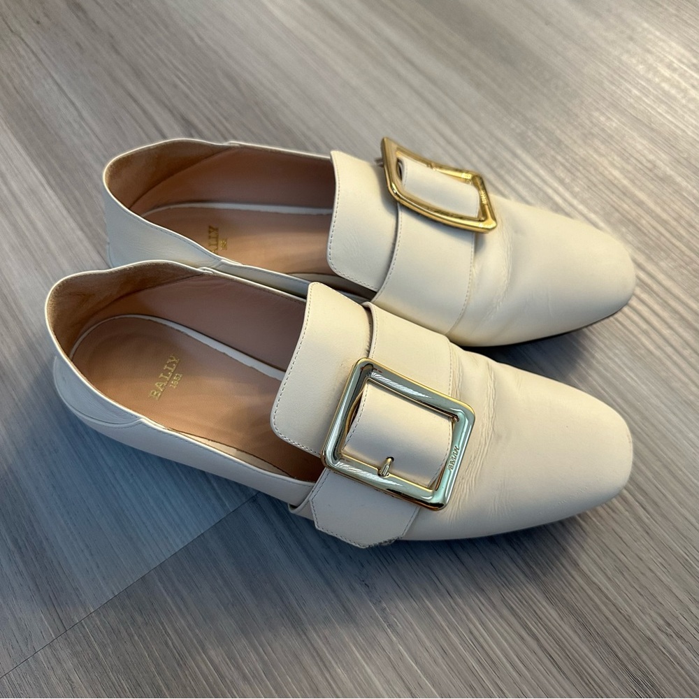 Bally loafer in white